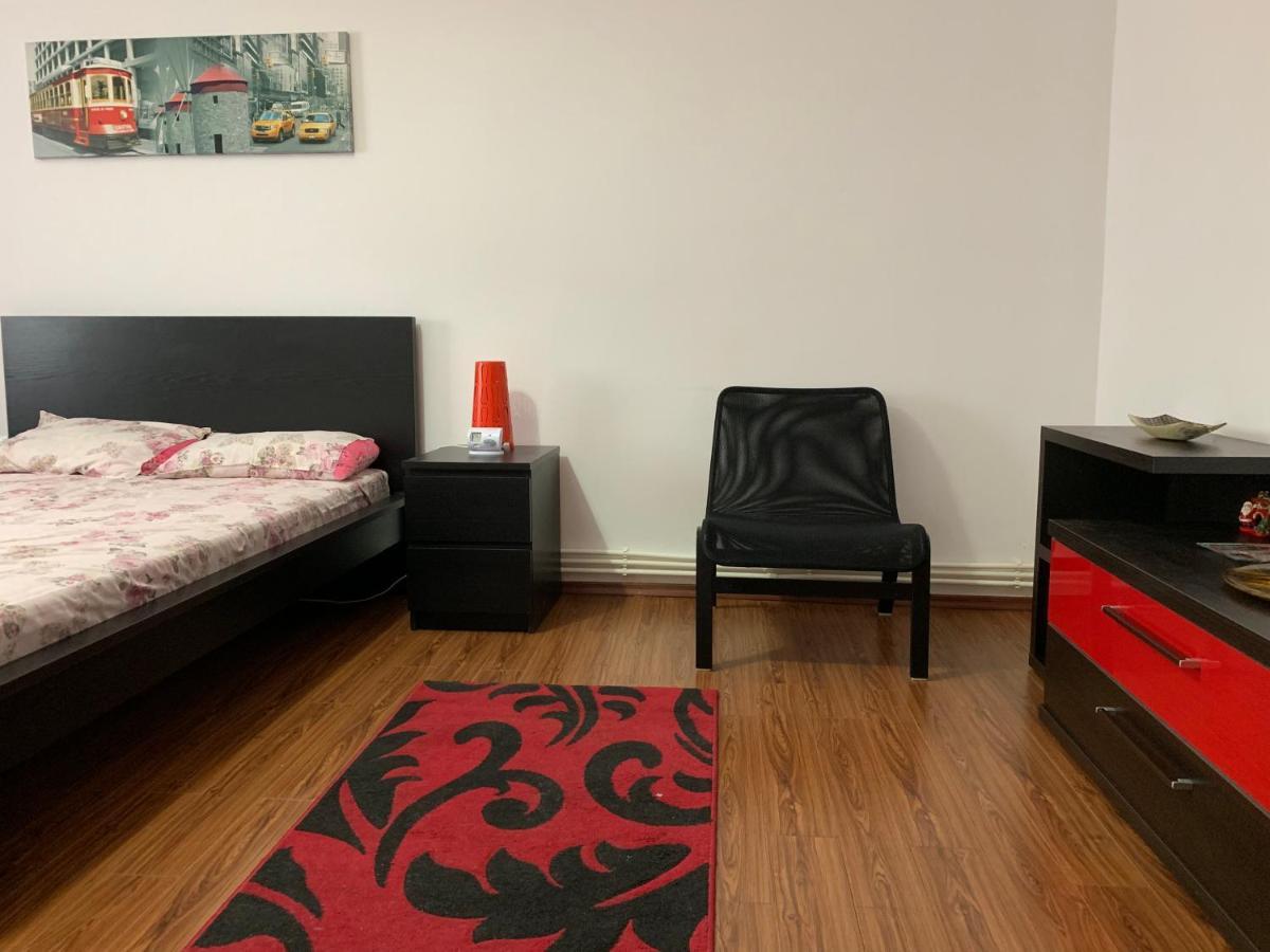Center Apartment Galati  Ngoại thất bức ảnh