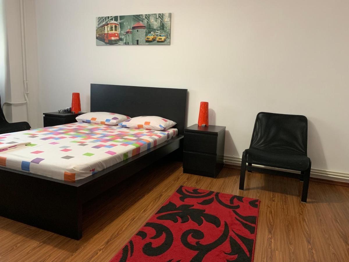 Center Apartment Galati  Ngoại thất bức ảnh