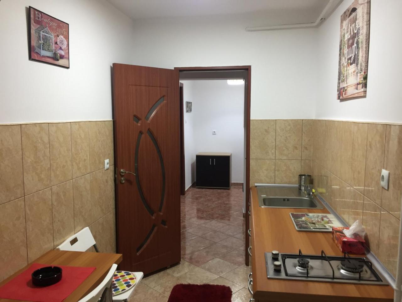 Center Apartment Galati  Ngoại thất bức ảnh