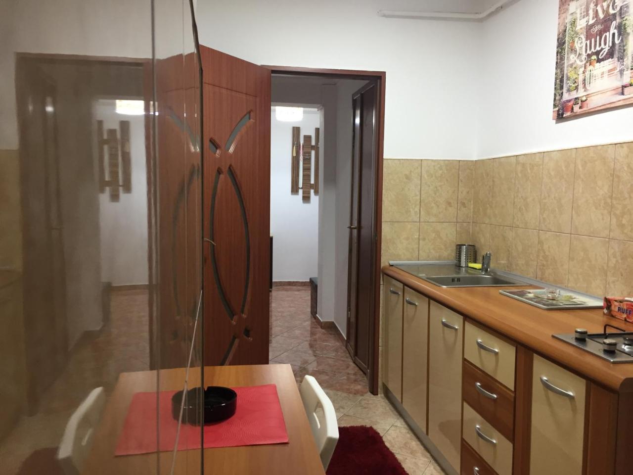 Center Apartment Galati  Ngoại thất bức ảnh