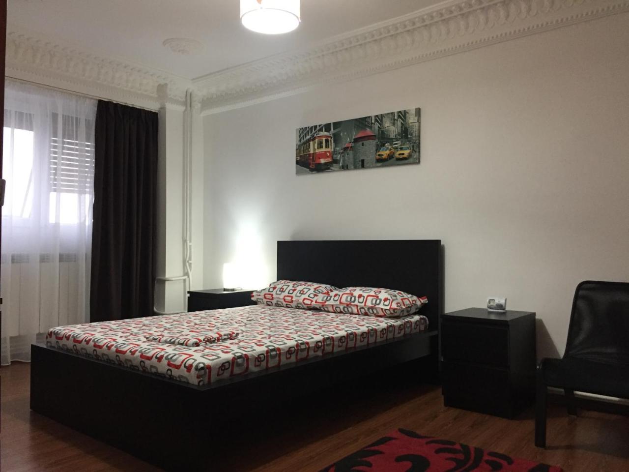 Center Apartment Galati  Ngoại thất bức ảnh