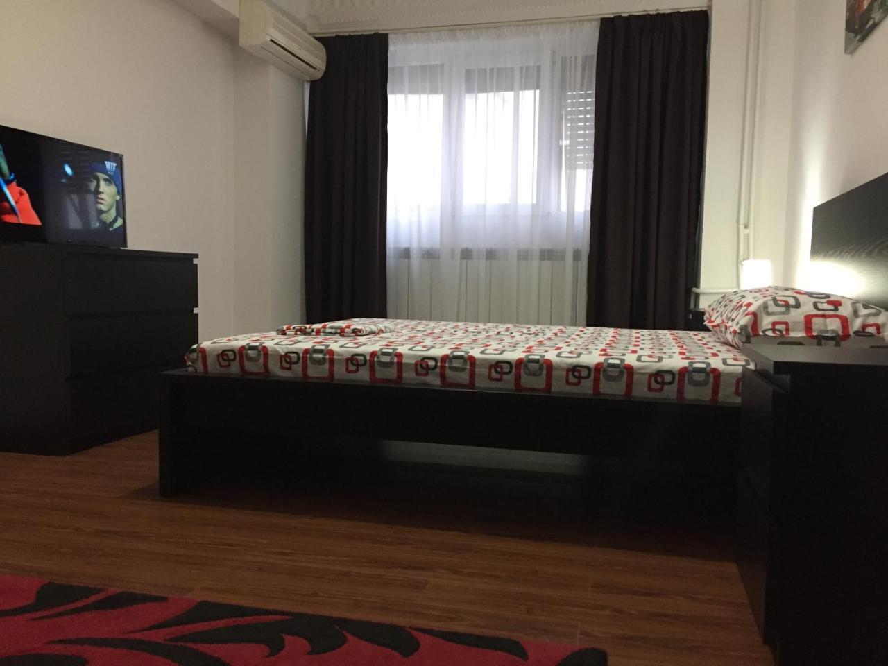 Center Apartment Galati  Ngoại thất bức ảnh