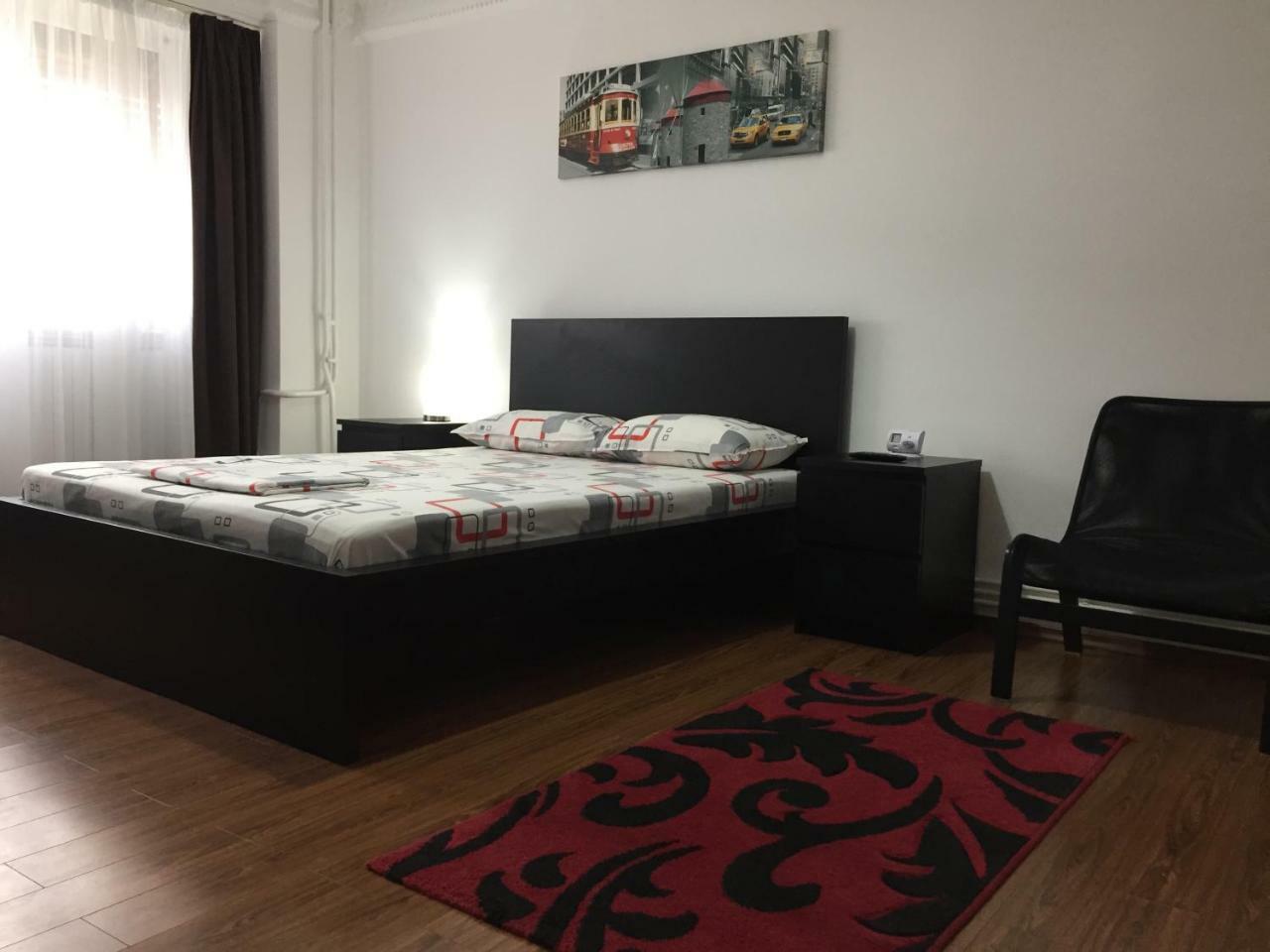 Center Apartment Galati  Ngoại thất bức ảnh