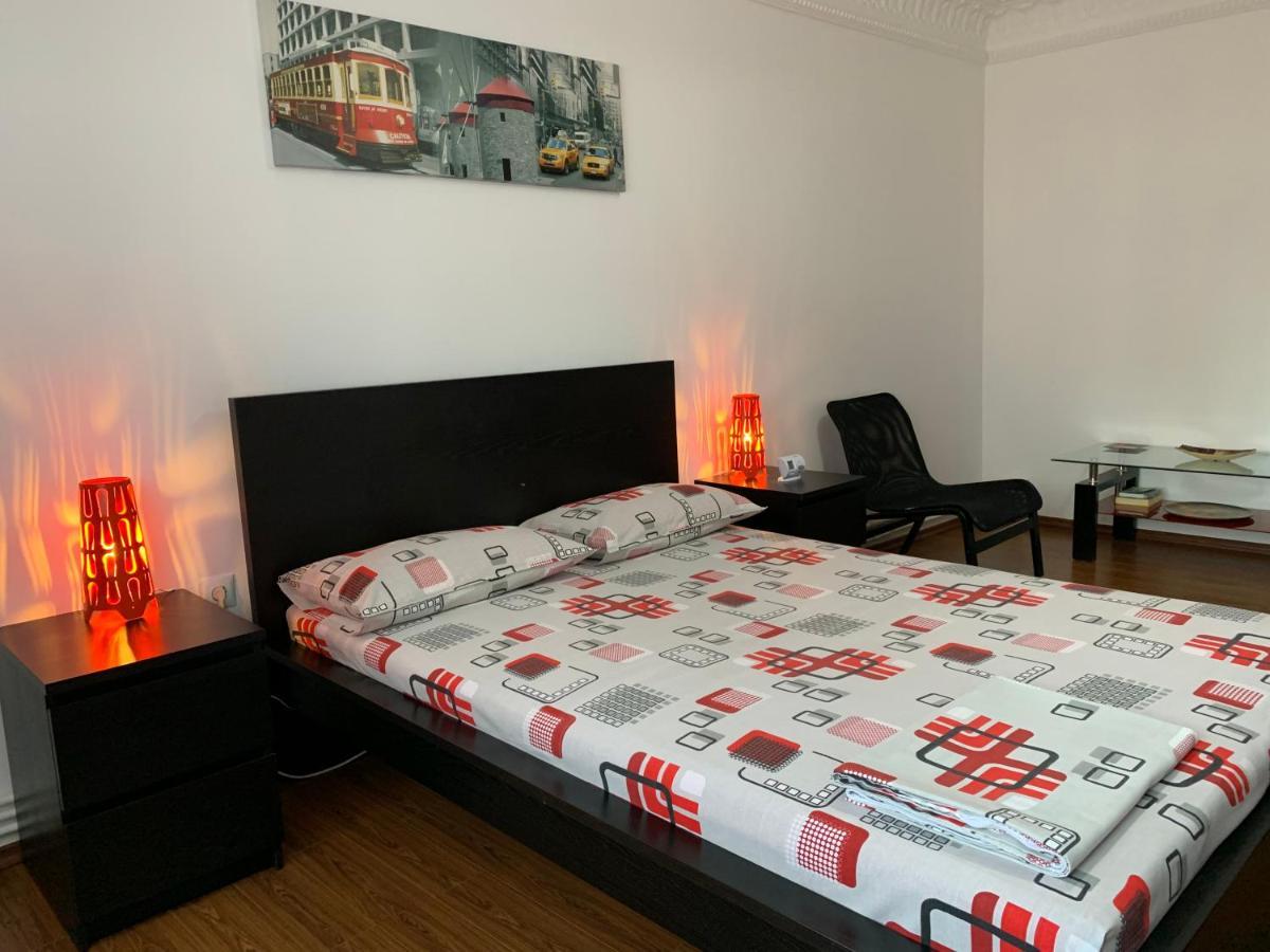 Center Apartment Galati  Ngoại thất bức ảnh