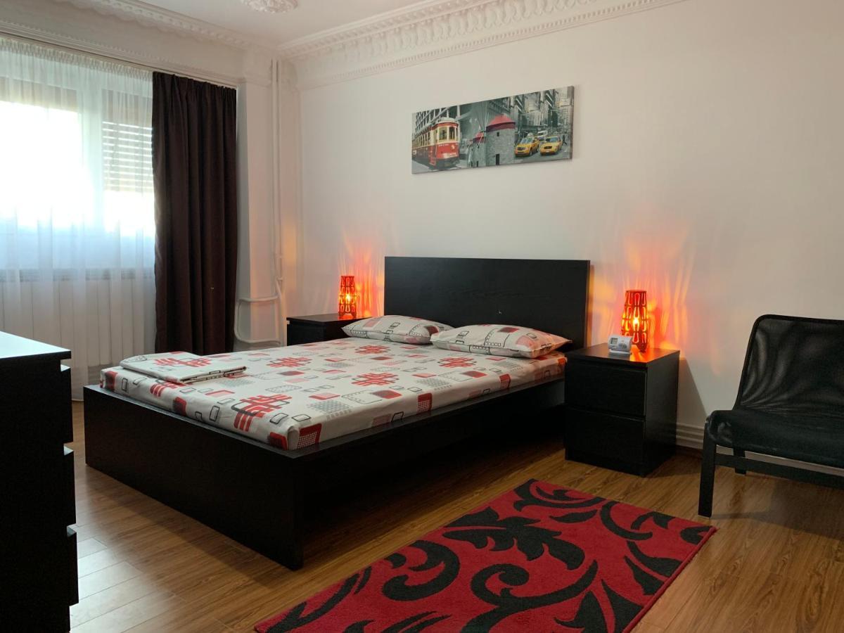 Center Apartment Galati  Ngoại thất bức ảnh